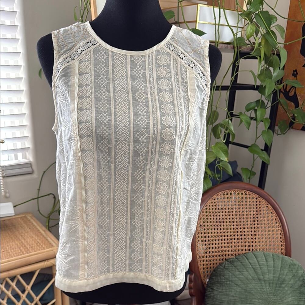 Tiny Anthropologie Ivory Cream Embroidered Crochet Detail Boho Tank Blouse Shirt